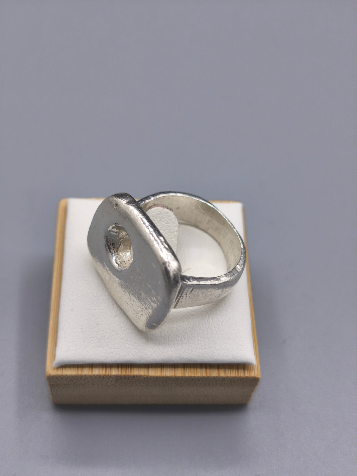 Anillo Black Hole