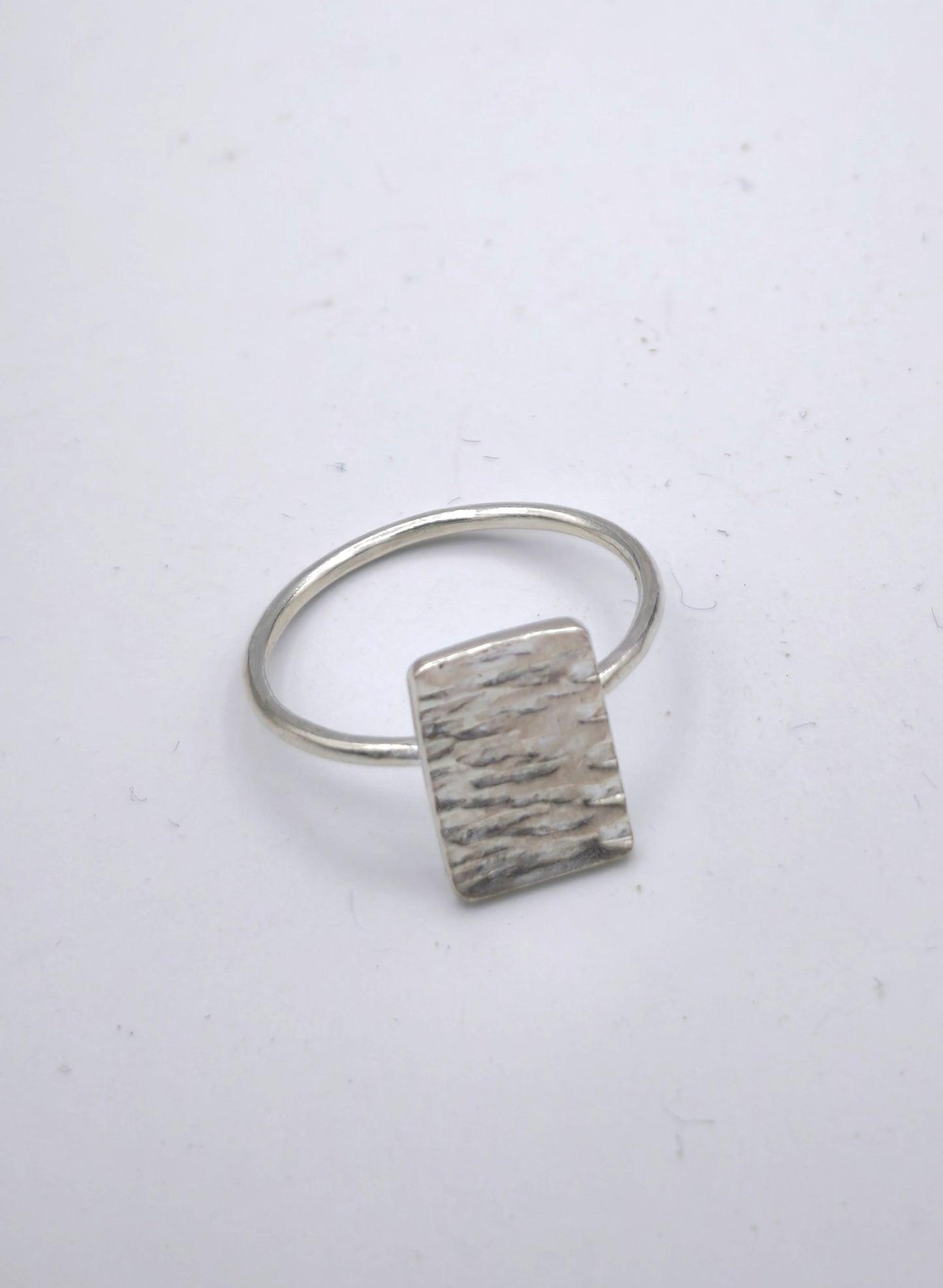 Anillo Line plate