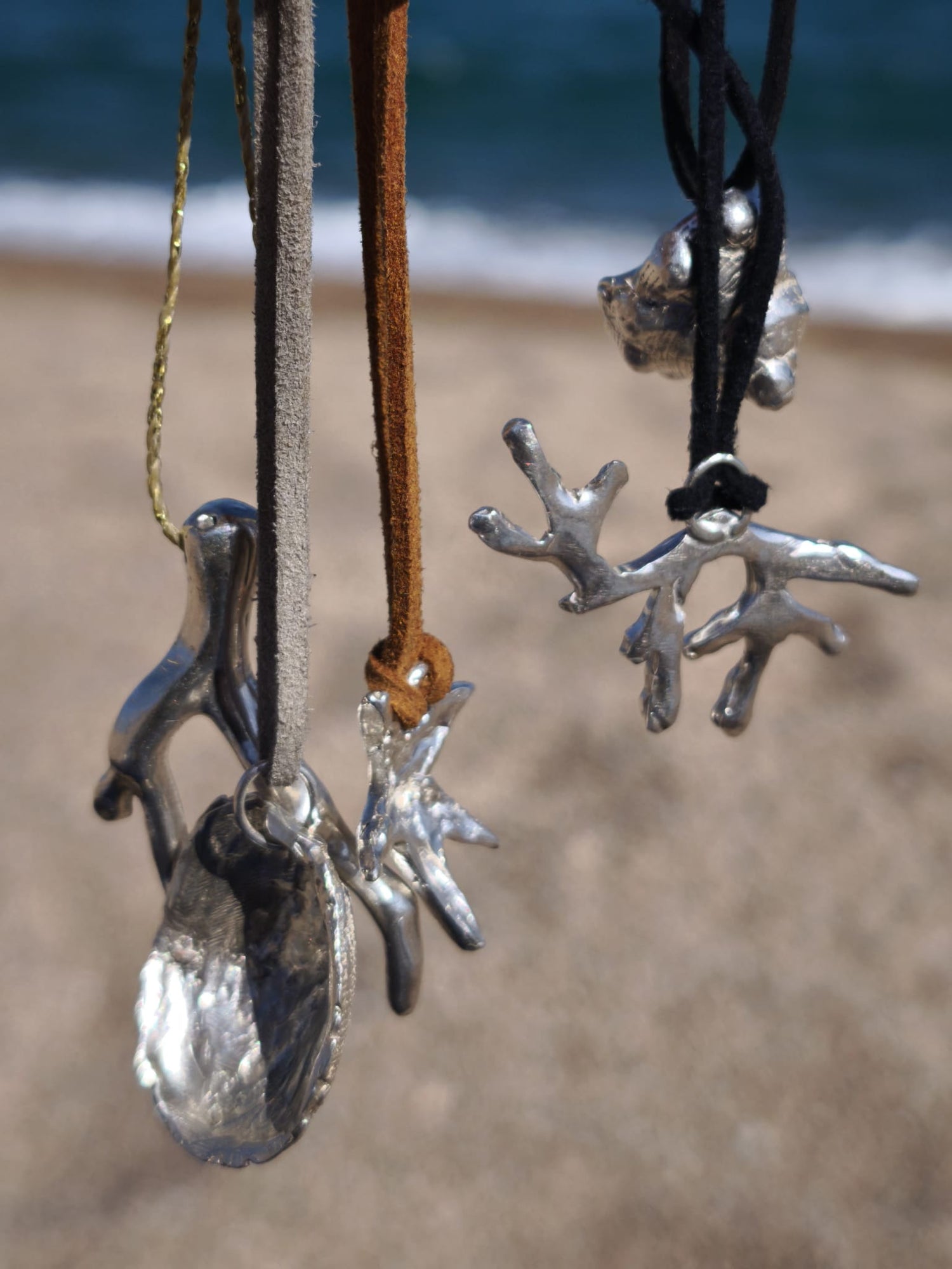 Collares & Dijes