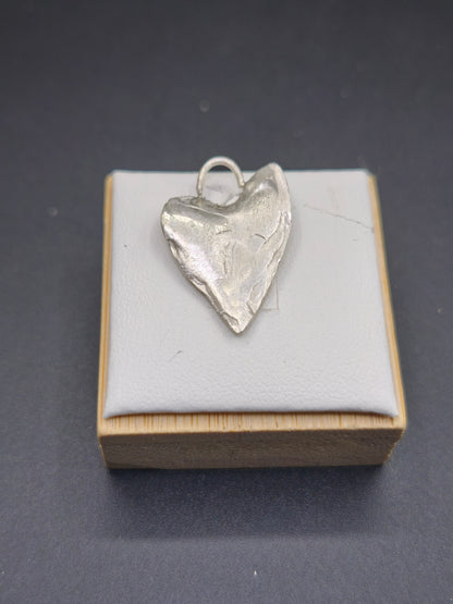Dije Heart dripping