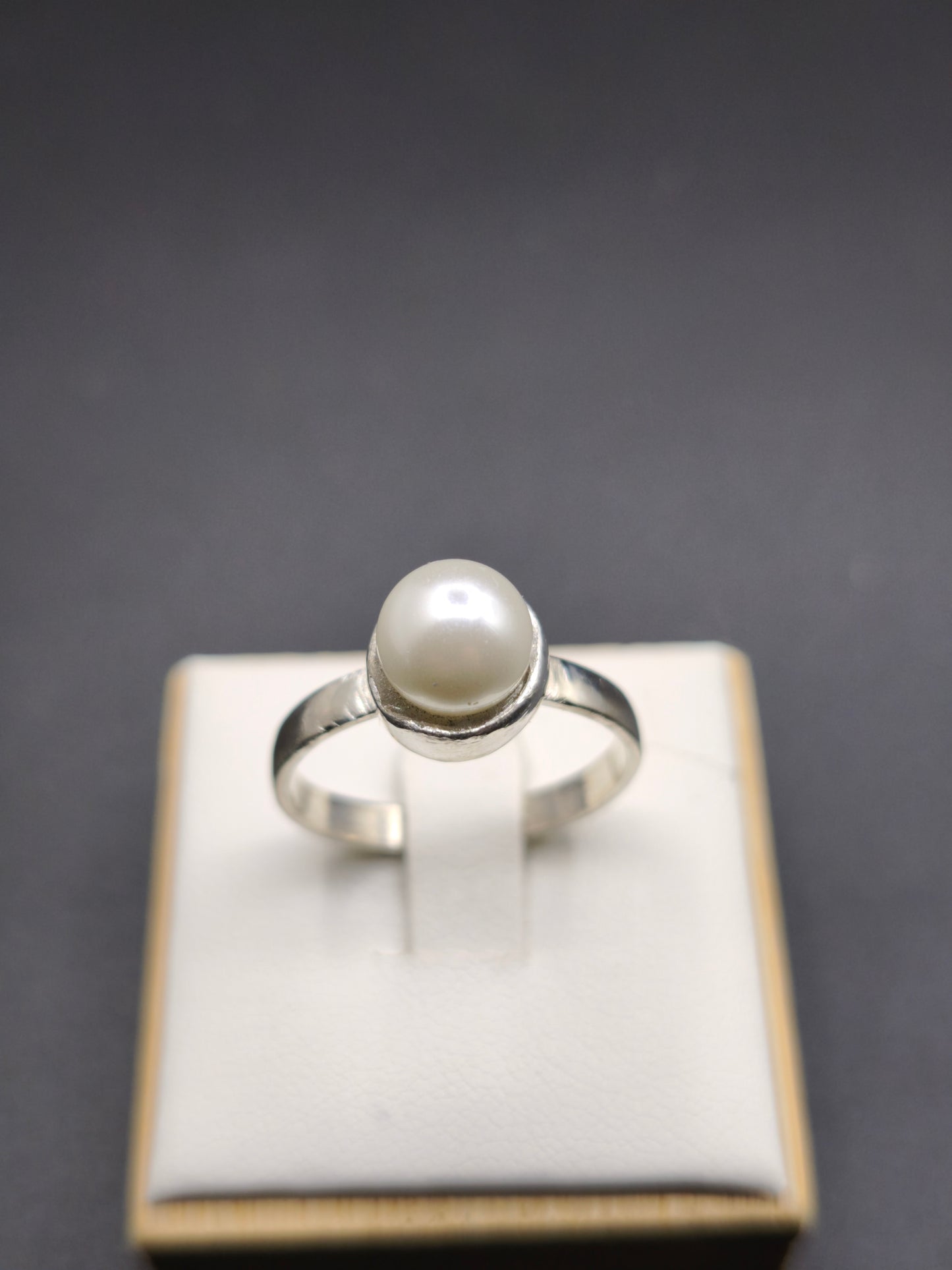 Anillo Perla española