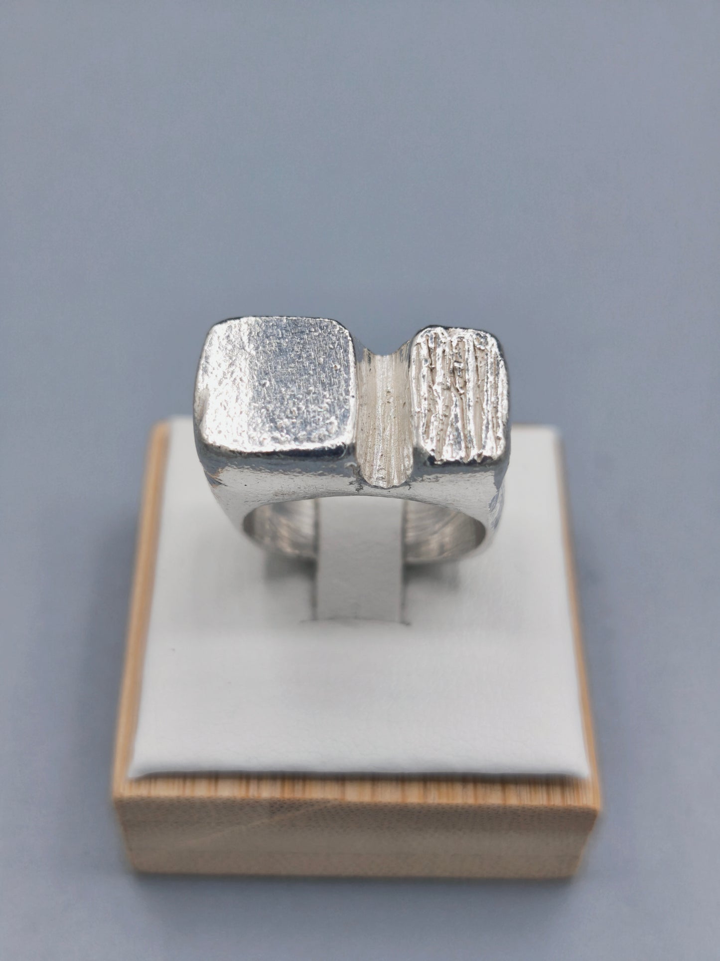 Anillo Cube