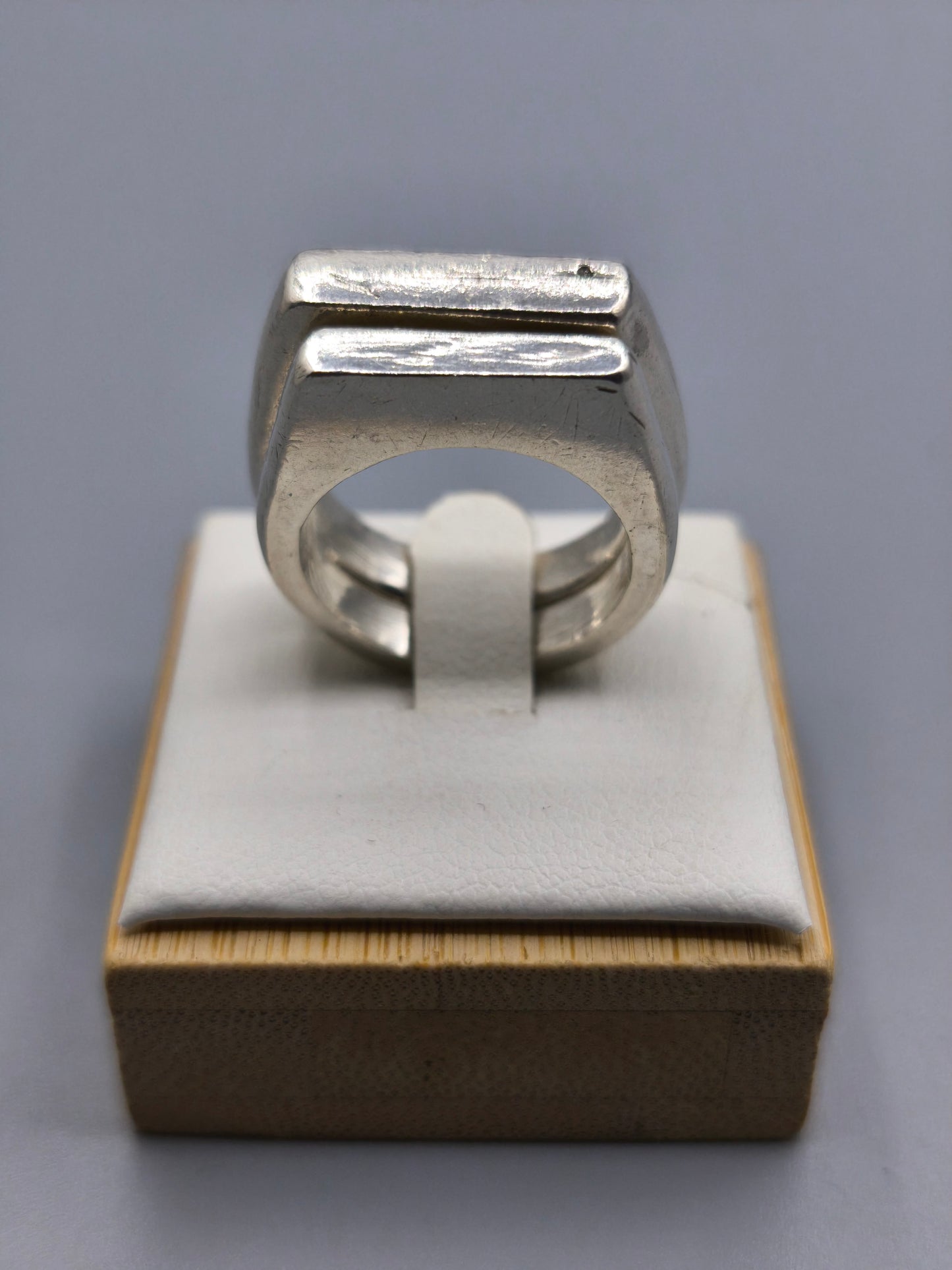 Anillo Petit stamp
