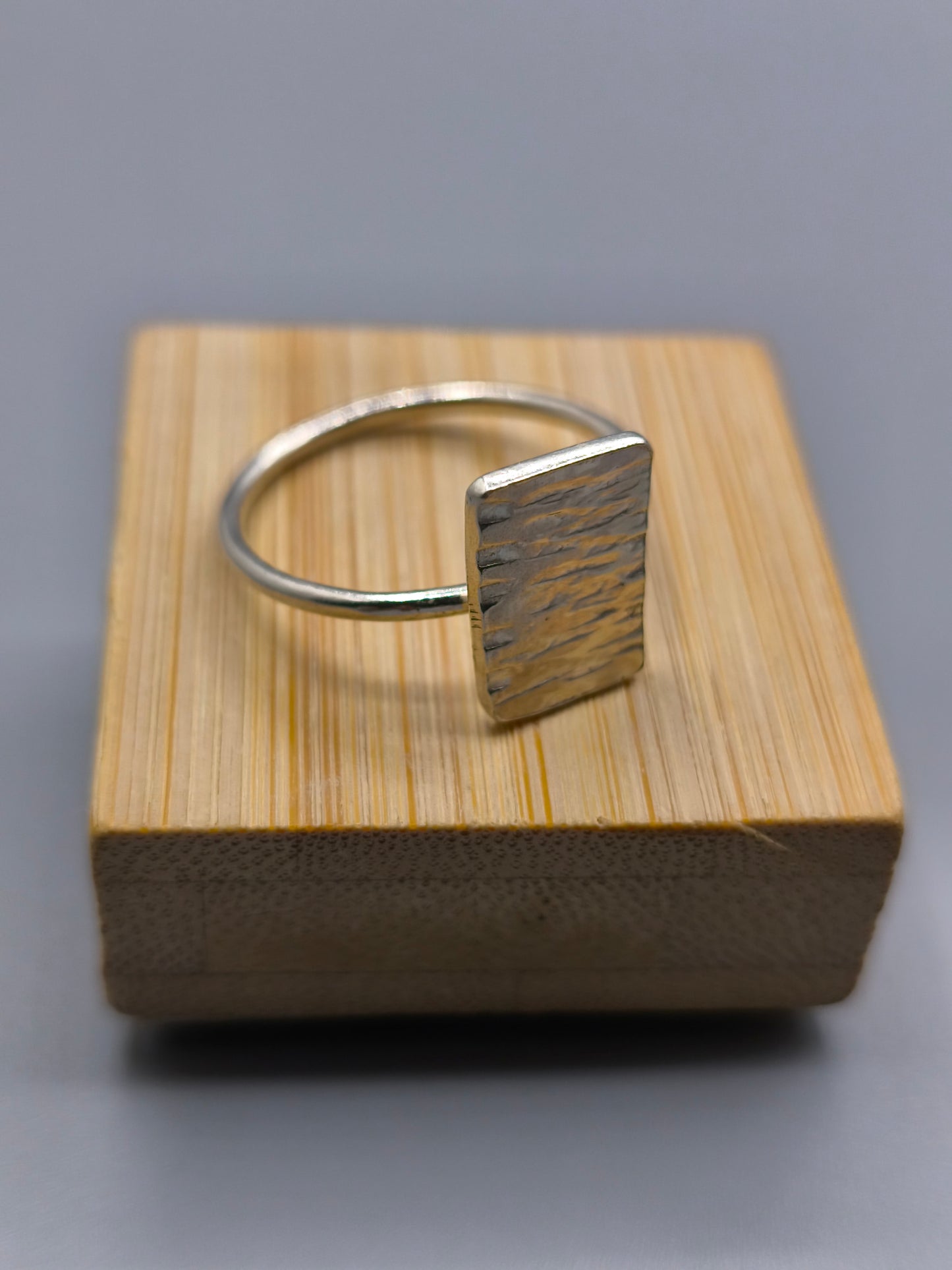 Anillo Line plate