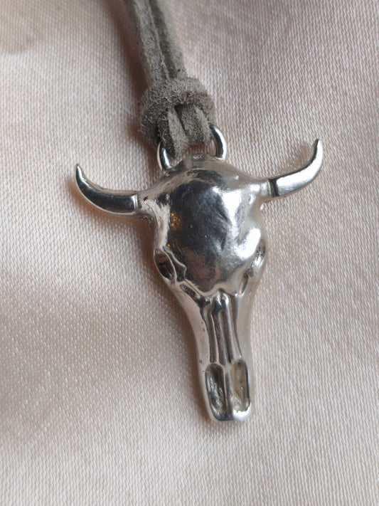 Dije Bull's head