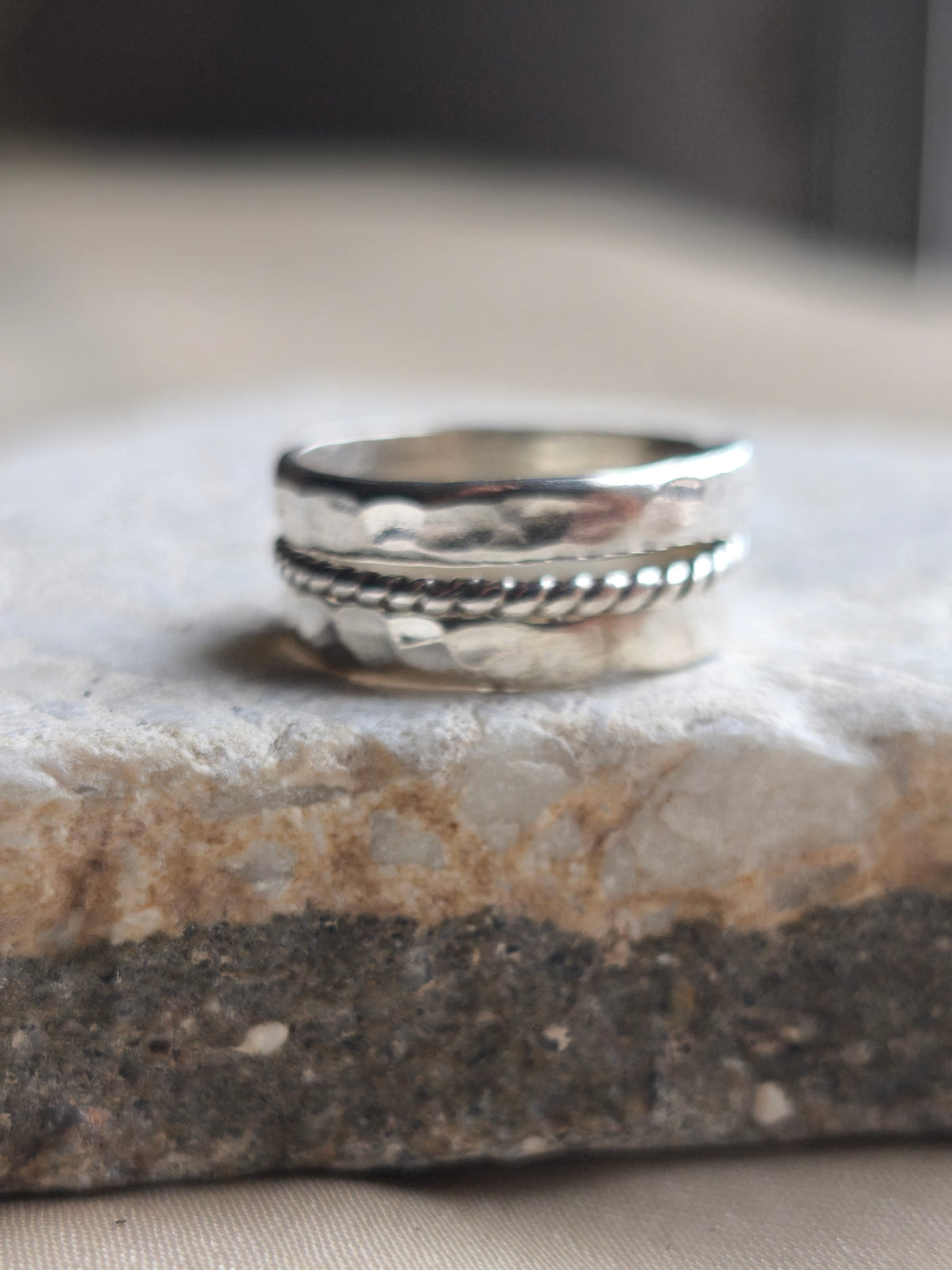 Anillo Textured